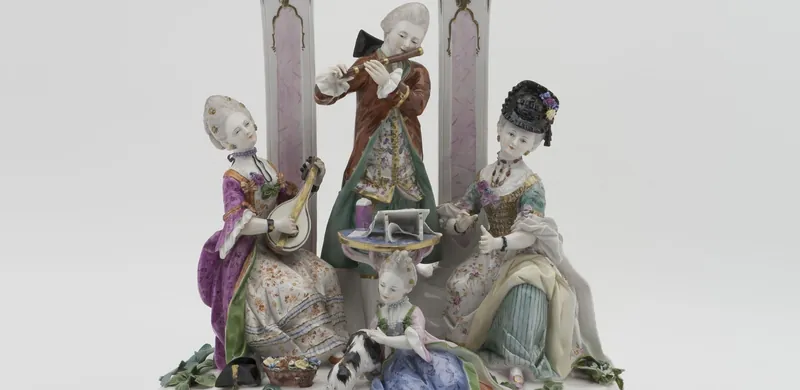 Mundos rococó. La coleccion de porcelana y loza