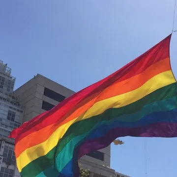 Gilbert Baker: Rainbow Flag